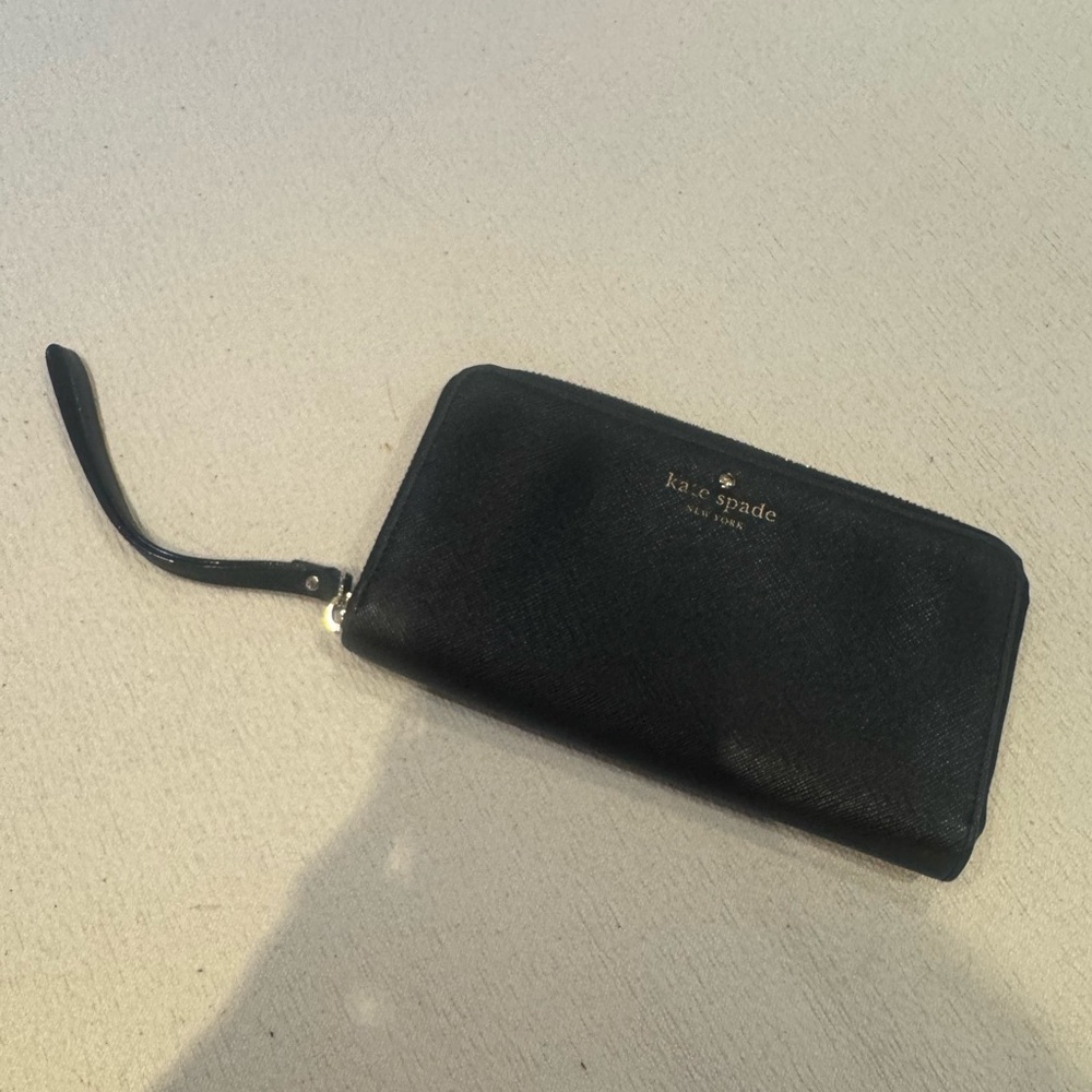 Kate Spade Black Saffiano Leather Wallet Wristlet Gold Zip